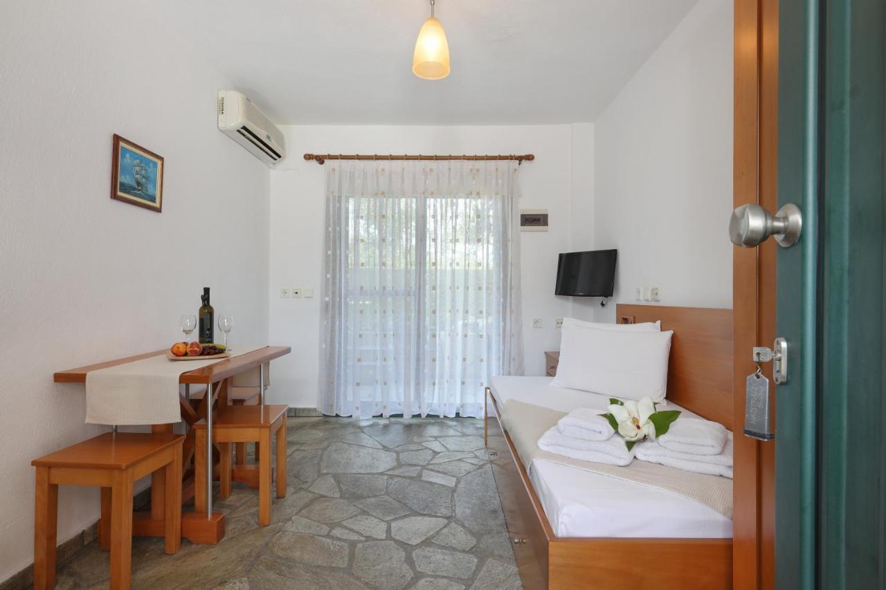 Maistrali Apartments Ormos Panagias Exteriér fotografie